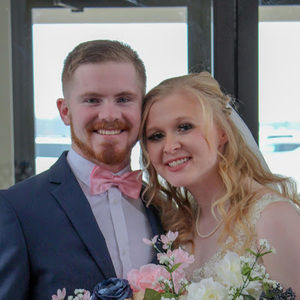 Meet your Posher, Chloe